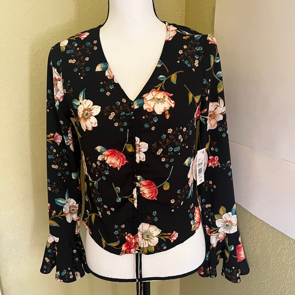 Gypsies and Moondust NWT Floral Blouse